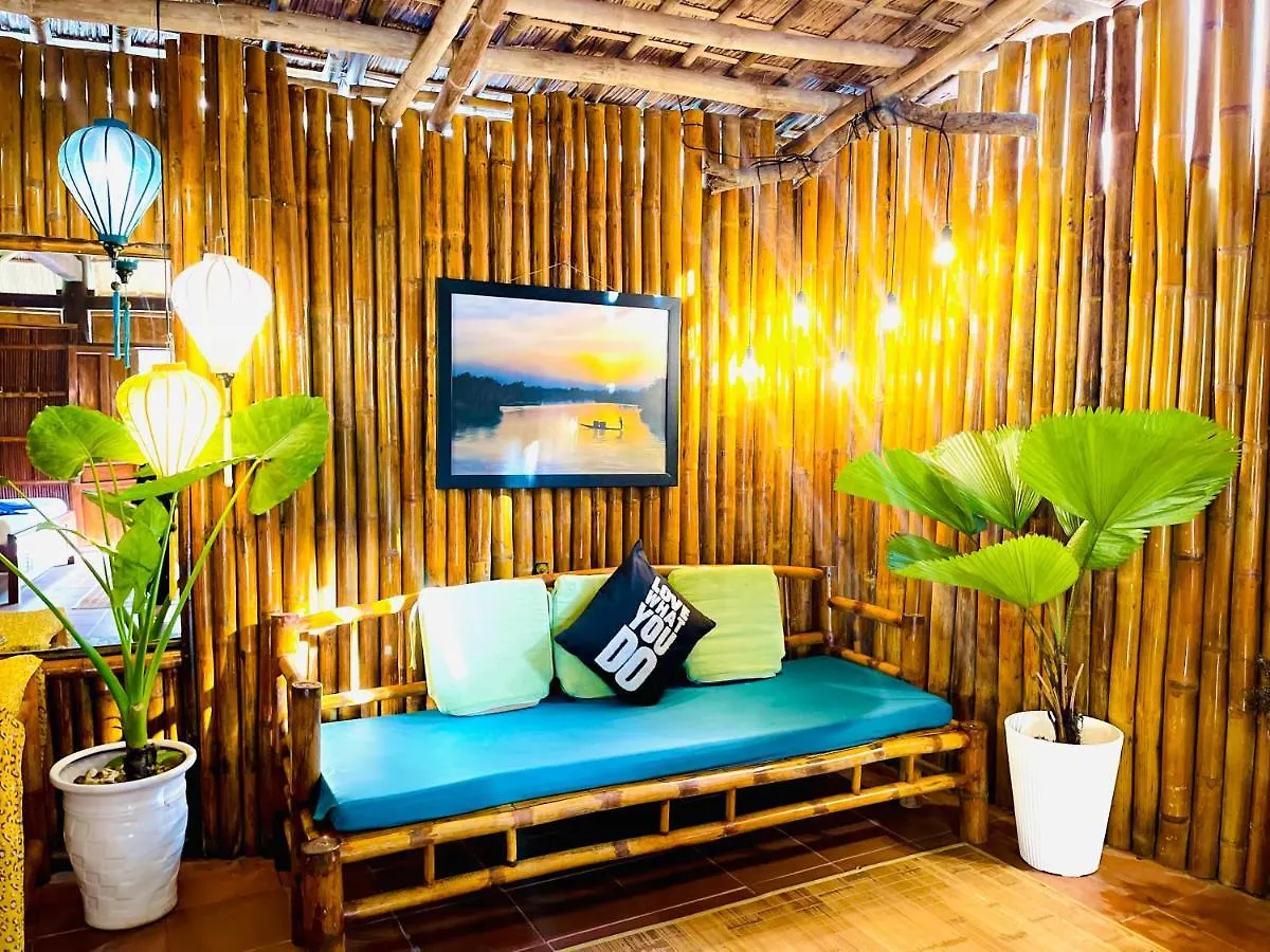 Under The Coconut Tree Hoi An Homestay 0*,  Vietnam