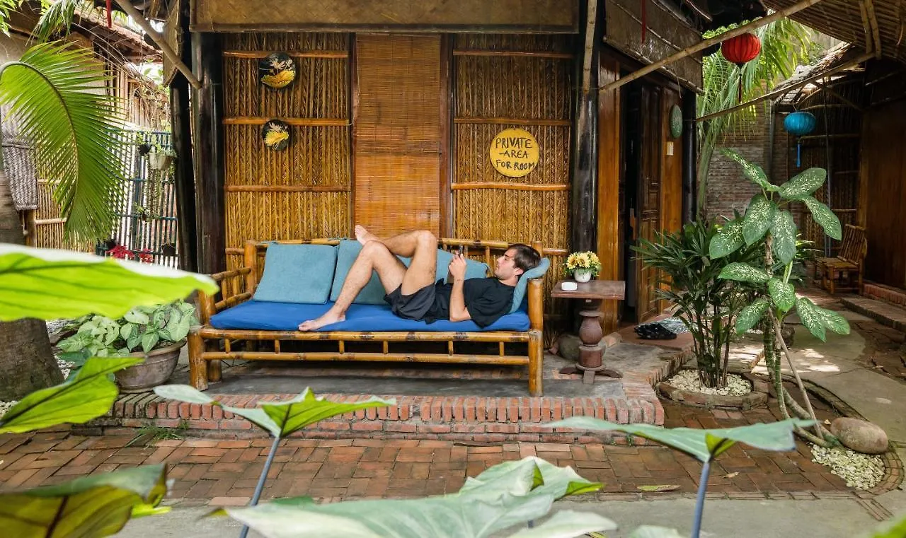 Under The Coconut Tree Hoi An Homestay 0*,  Vietnam