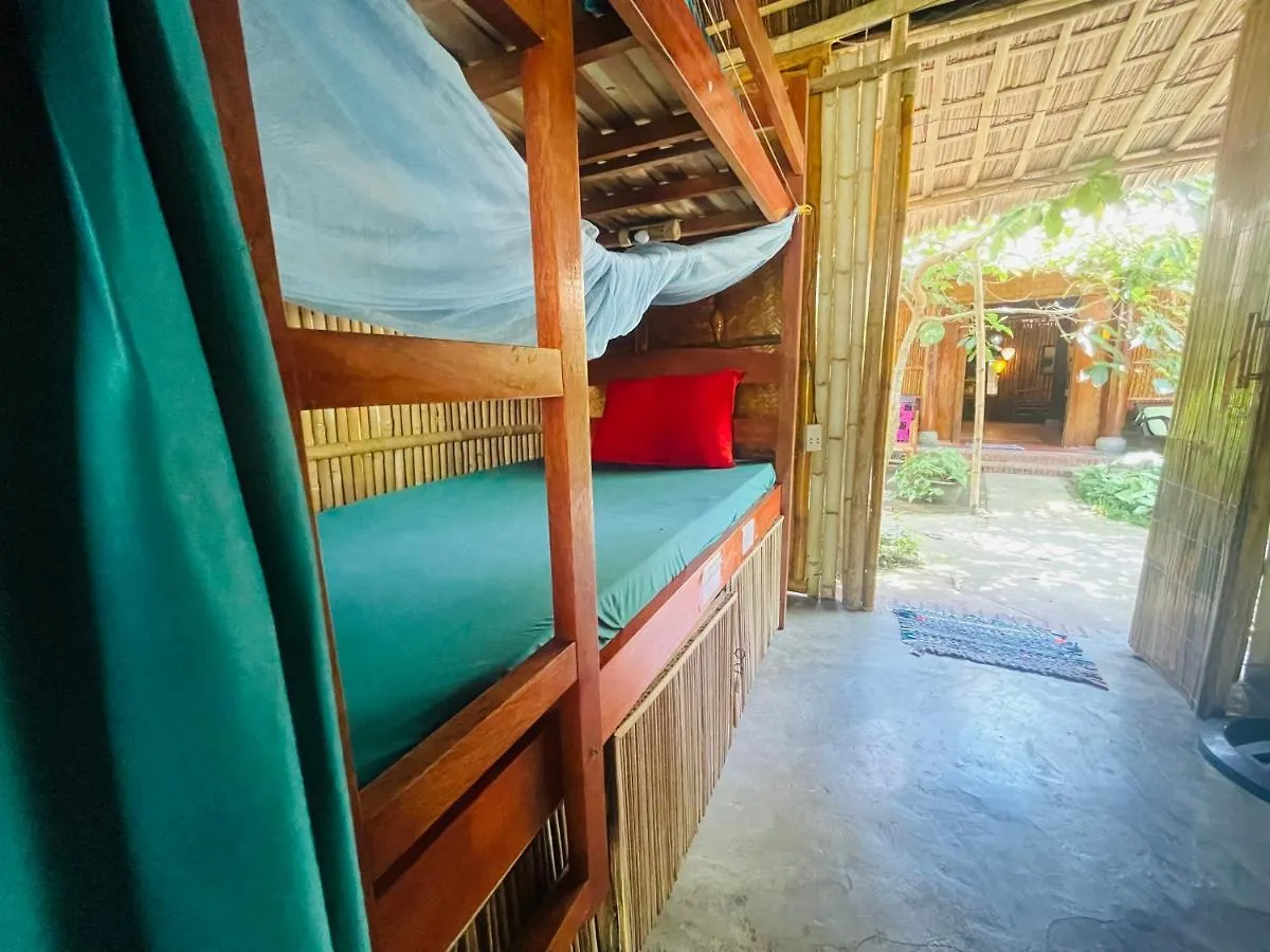 Under The Coconut Tree Hoi An Homestay 0*,